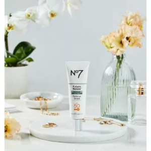 No7 Future Renew UV Defence Shield SPF 50 50ml - Image 7